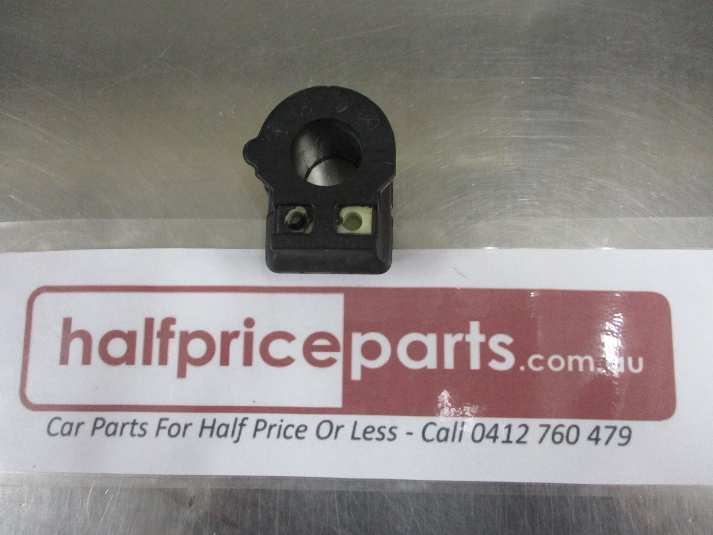 Nissan Pathfinder/Maxima Genuine Sway Bar Bush New Part