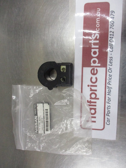 Nissan Pathfinder/Maxima Genuine Sway Bar Bush New Part