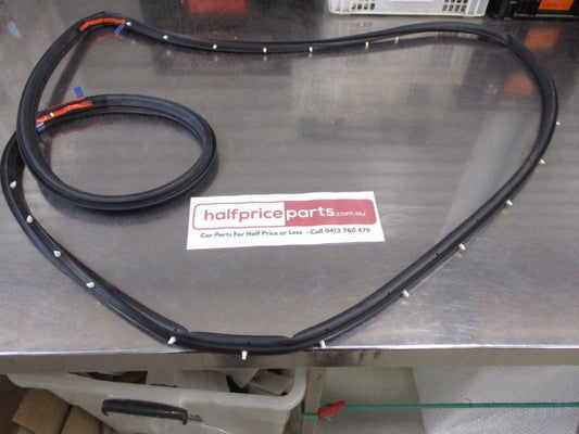 Mitsubishi Outlander Genuine Left Hand Front Door Weather Strip New Part