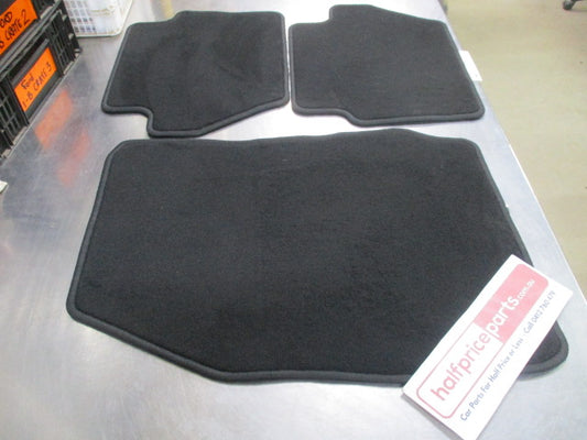 Ford Ecosport BK-BL Genuine Passenger Front And Rear Carpet Mat Set New Part