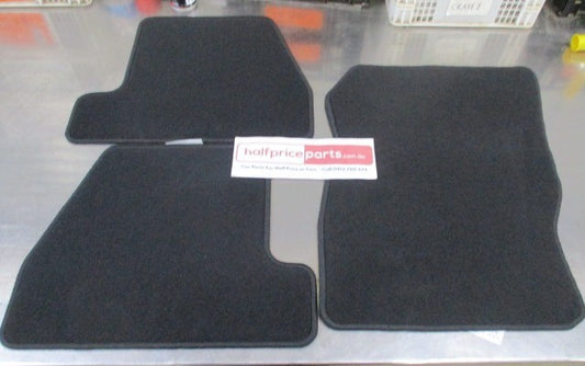 Ford Focus LZ Genuine Carpet Floor 3 Piece Set New Part