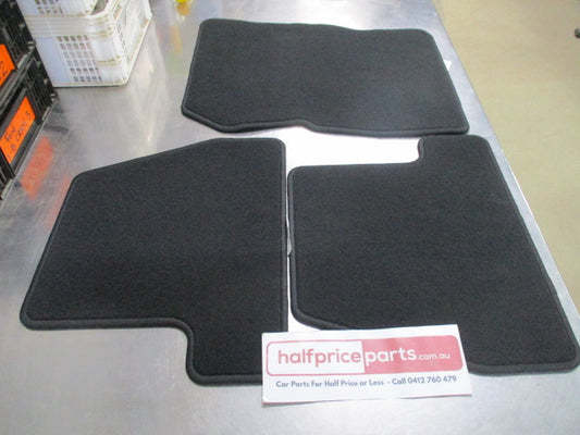 Ford Focus LZ Genuine Carpet Floor 3 Piece Set New Part