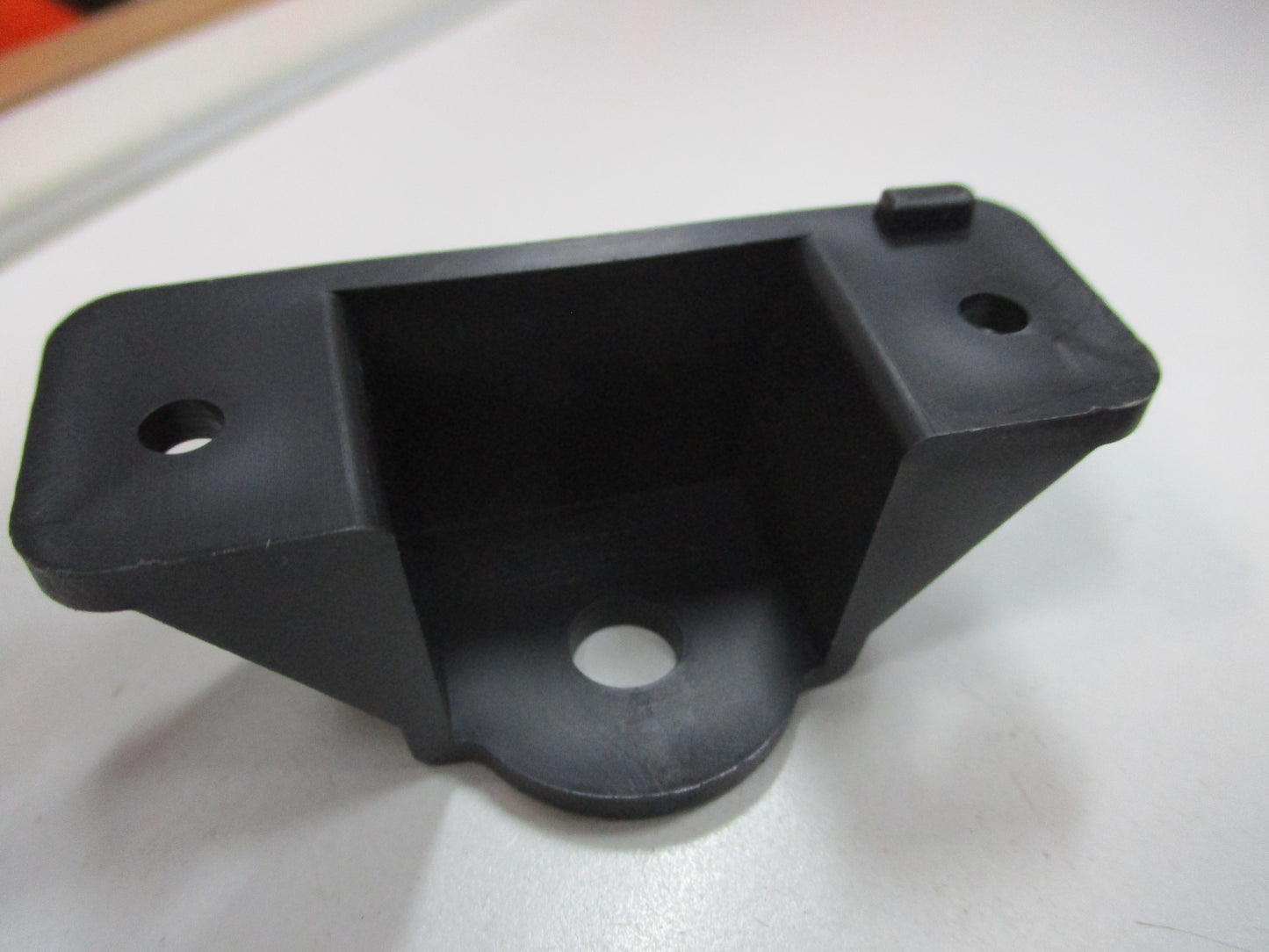 Holden Epica Genuine Rear Bumper Bracket New Part