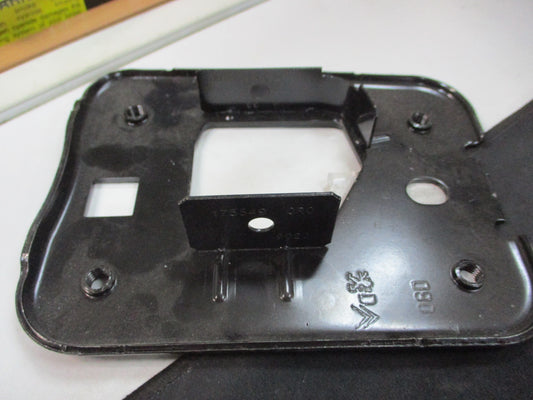 Peugeot 508/Citroen DS Genuine Right Hand Bumper Support New Part