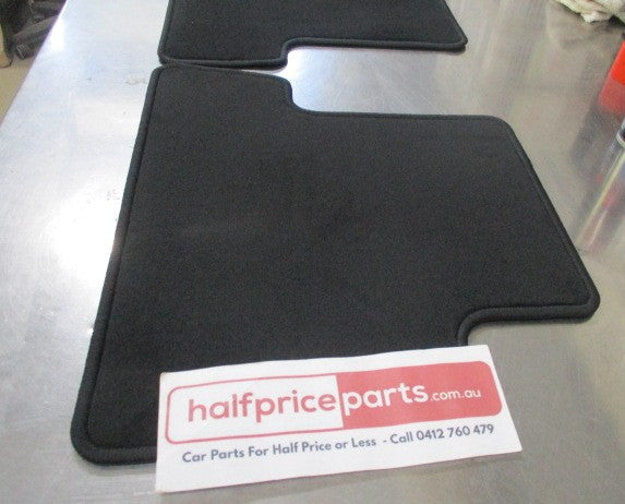 Ford Kuga/ Escape TF Genuine Rear Black Carpet Mat Set New Part