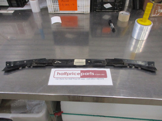 Mitsubishi Outlander Genuine Front Bumper Center Support Bar New Part