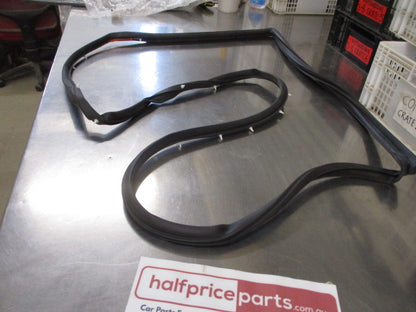Mitsubishi Pajero Genuine Left Hand Rear Door Body Weatherstrip Door New Part