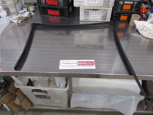 Mitsubishi Outlander Genuine Front Left Hand Door Window Run Channel New Part