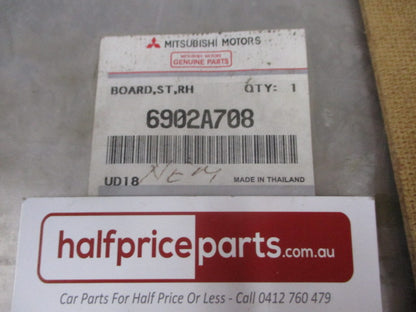 Mitsubishi Challenger Genuine Right Hand 3rd Row Back Seat Board New Part