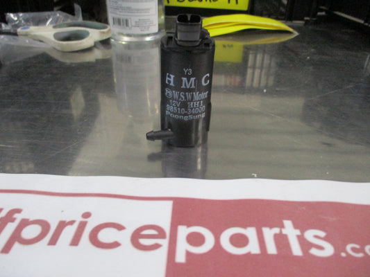Hyundai/KIA Various Models Genuine Windscreen Washer Motor And Pump New Part