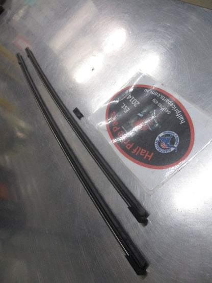 Mitsubishi Magna Genuine Windscreen Wiper Blade Refill Left And Right New Part