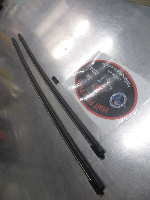 Mitsubishi Magna Genuine Windscreen Wiper Blade Refill Left And Right New Part