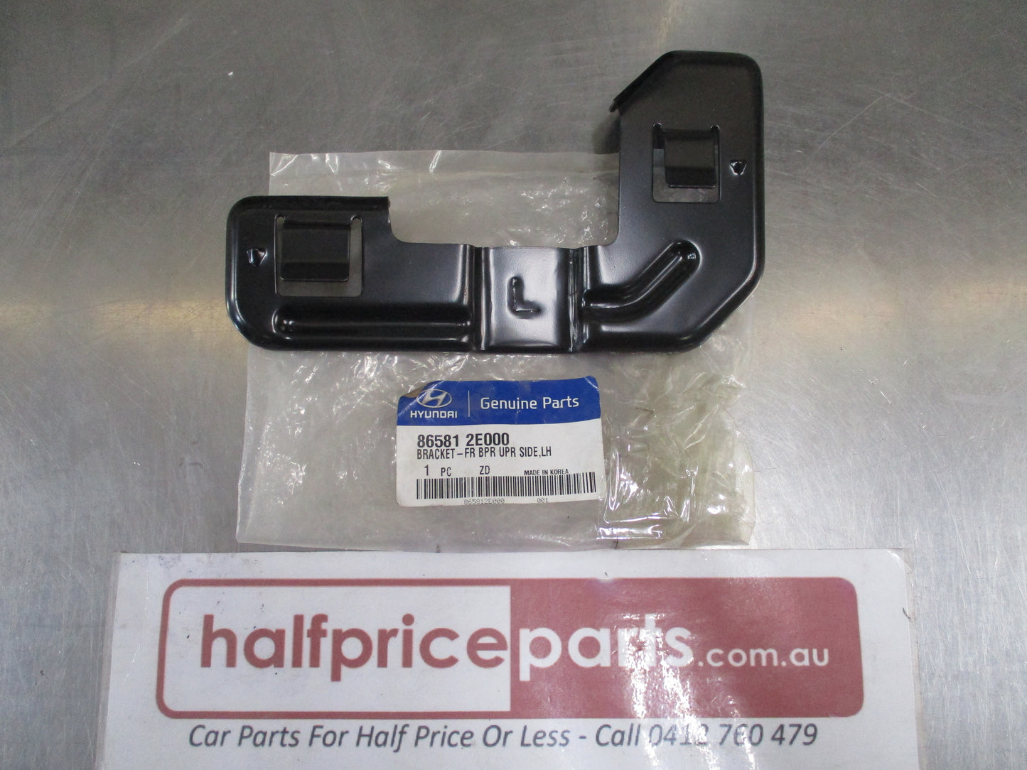 Hyundai Tucson Genuine Upper Left Hand Front Bumper Bracket New Part