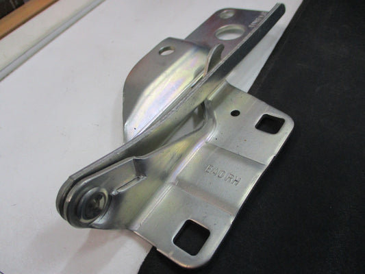 Nissan Navara NP300/Pathfinder Genuine Right Hand Front Bonnet Hinge New Part
