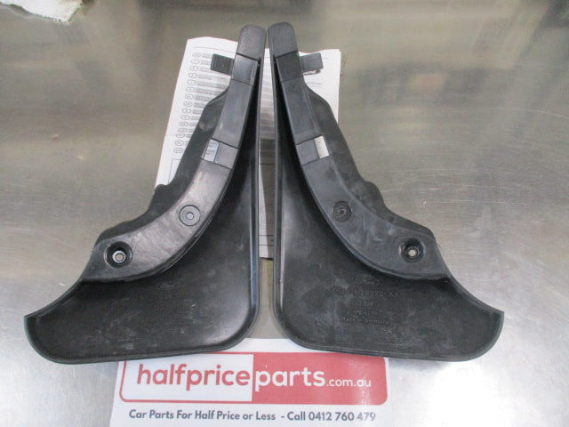 FORD MONDEO MA/MB/MC WAGON GENUINE MUD FLAPS (replacement Only) - NEW PART