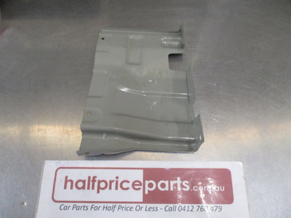 Hyundai Santa Fe Genuine Lower Right Hand Rear Bumper Side Bracket New Part