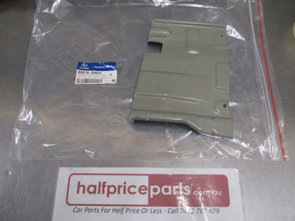 Hyundai Santa Fe Genuine Lower Right Hand Rear Bumper Side Bracket New Part