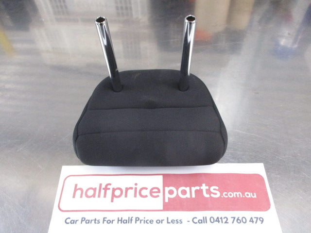 Mitsubishi Outlander Sport Genuine Rear Head Rest Center 2ND Row (Black) New Part