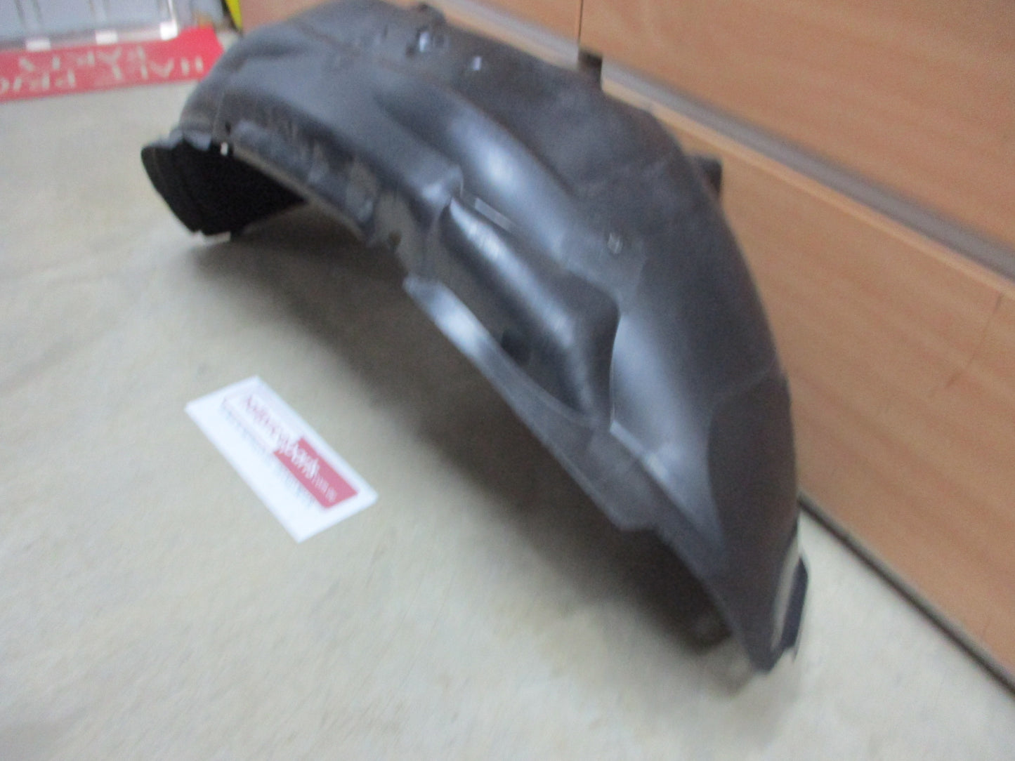Kia Sorento Genuine Left Hand Front Wheel Inner Splash Guard New Part
