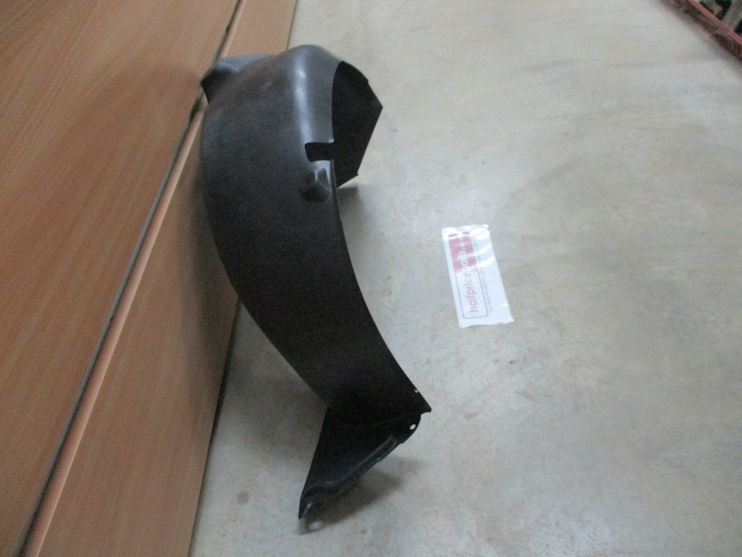 Citroen/Peugeot 207 Genuine Right Hand Rear Mud Guard New Part