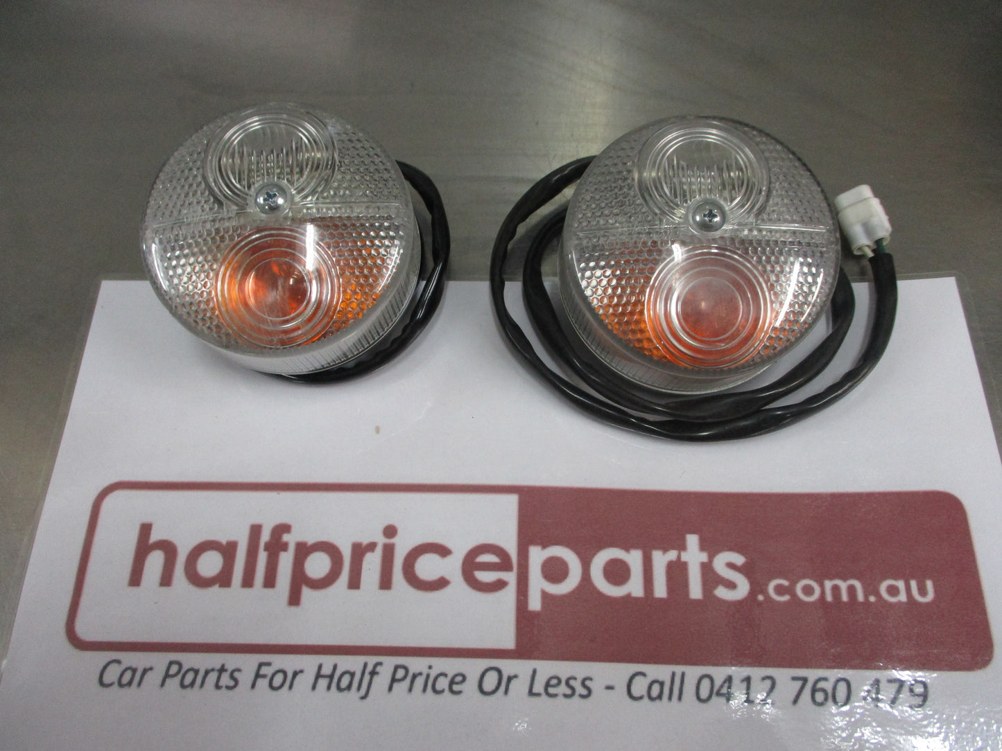 Nissan Navara D40M/R51 Pathfinder Genuine Bull Bar Park Light Indicator New Part