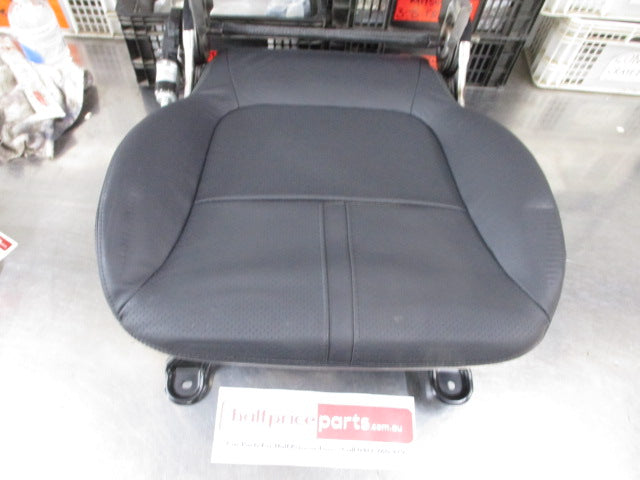 Mitsubishi Challenger Genuine Left Hand Front Leather Electric Seat Base Assembly New Part