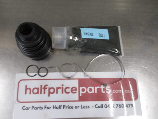 Mitsubishi Mirage Genuine Inner Front Axle Boot Kit New Part