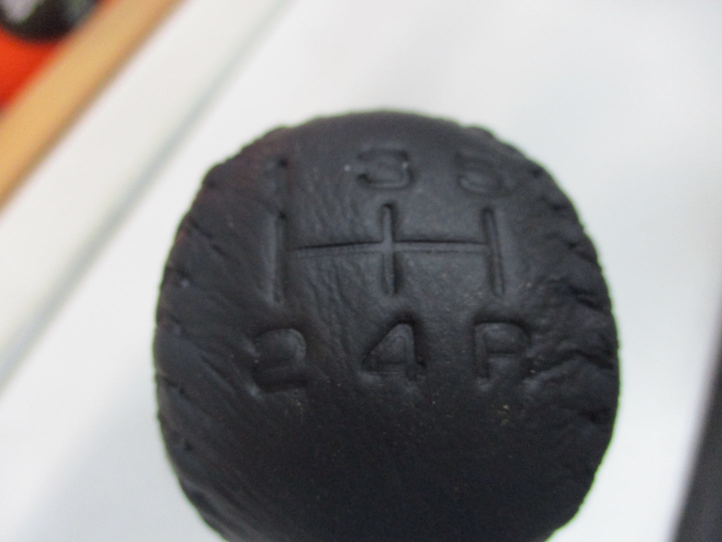 Nissan GU Patrol Series 4 Genuine Gear Knob (Black) Code G New Part