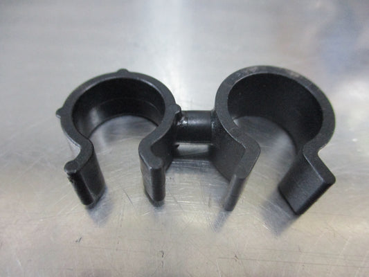 Holden Genuine Fuel Feed And Return Pipe Clip New Part