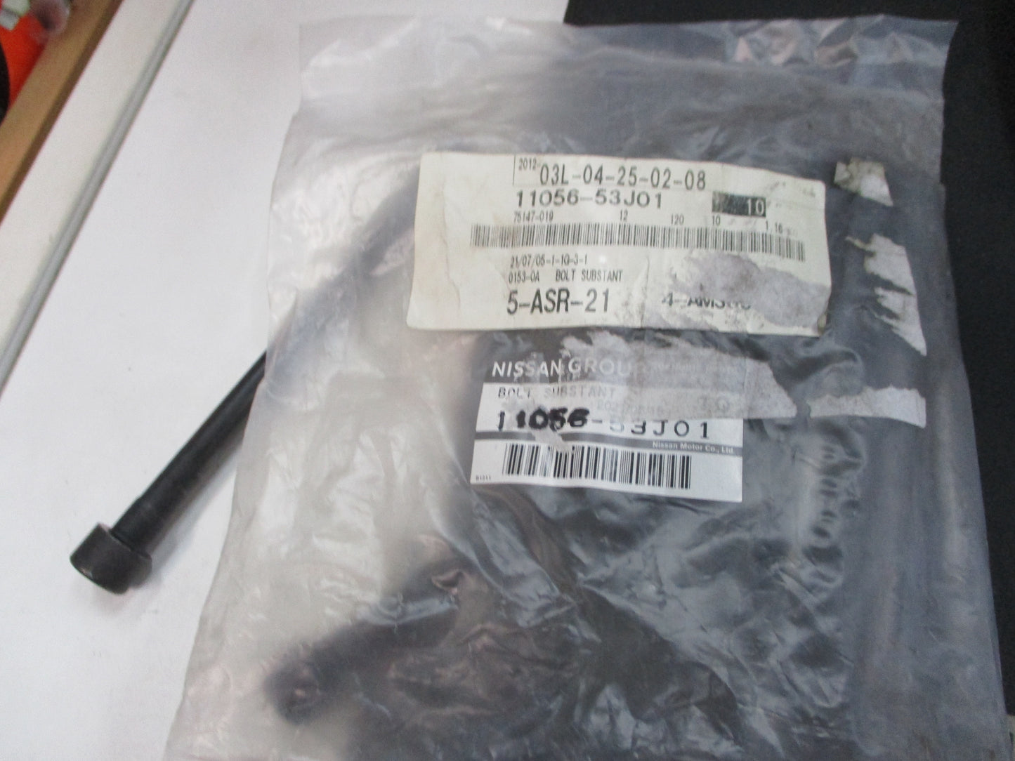 Nissan 200SX-NX-Sentra Genuine Engine Cylinder Head Bolt New Part