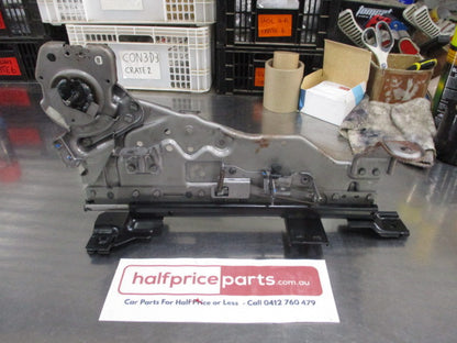 Mitsubishi Pajero Genuine Left Hand Front Seat Slide Rail Adjustor New Part