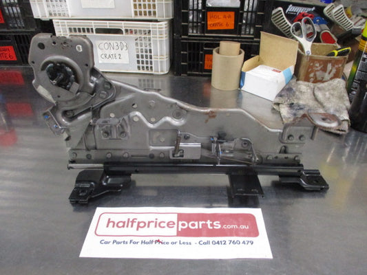 Mitsubishi Pajero Genuine Left Hand Front Seat Slide Rail Adjustor New Part