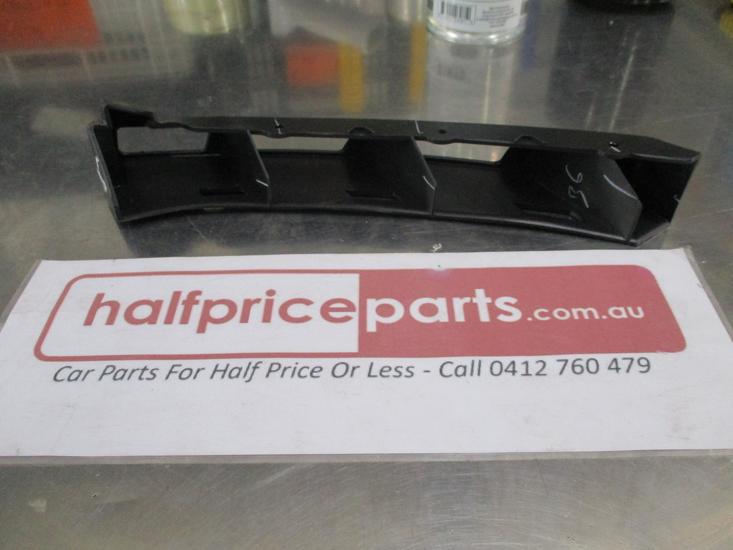 Hyundai I20 Genuine Right Hand Front Bumper Upper Side Bracket New Part