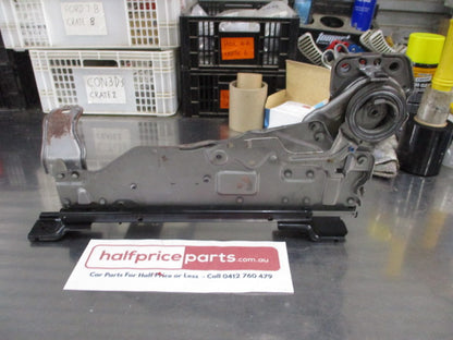 Mitsubishi Pajero Genuine Left Hand Front Seat Slide Rail Adjustor New Part