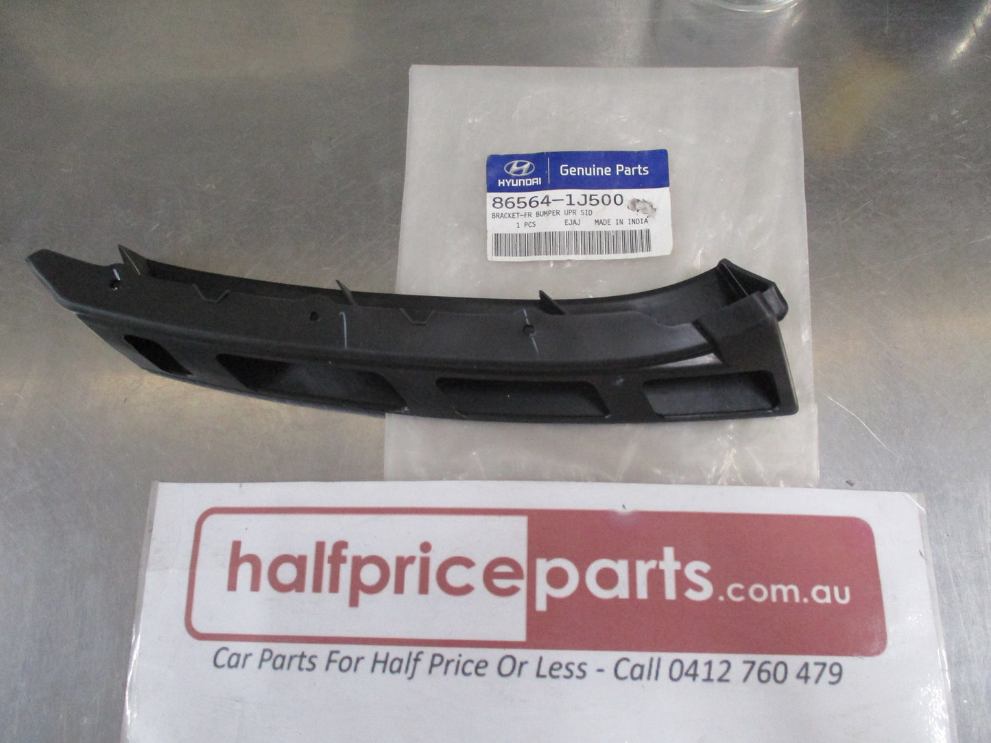 Hyundai I20 Genuine Right Hand Front Bumper Upper Side Bracket New Part