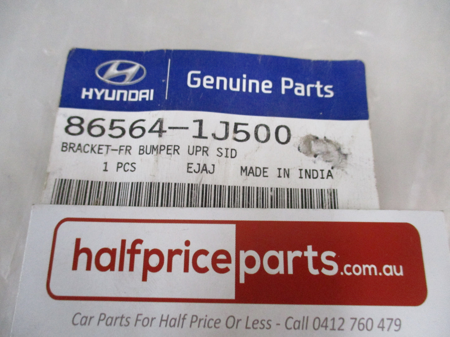 Hyundai I20 Genuine Right Hand Front Bumper Upper Side Bracket New Part