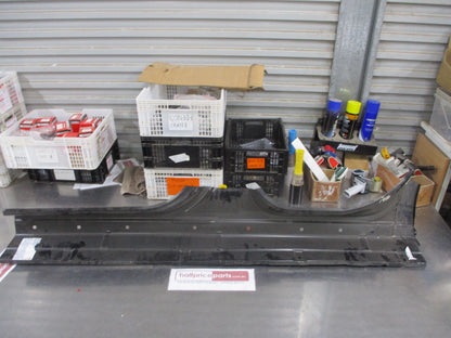 Holden Epica EP Genuine Drivers Outer Rocker Cover Panel New Part