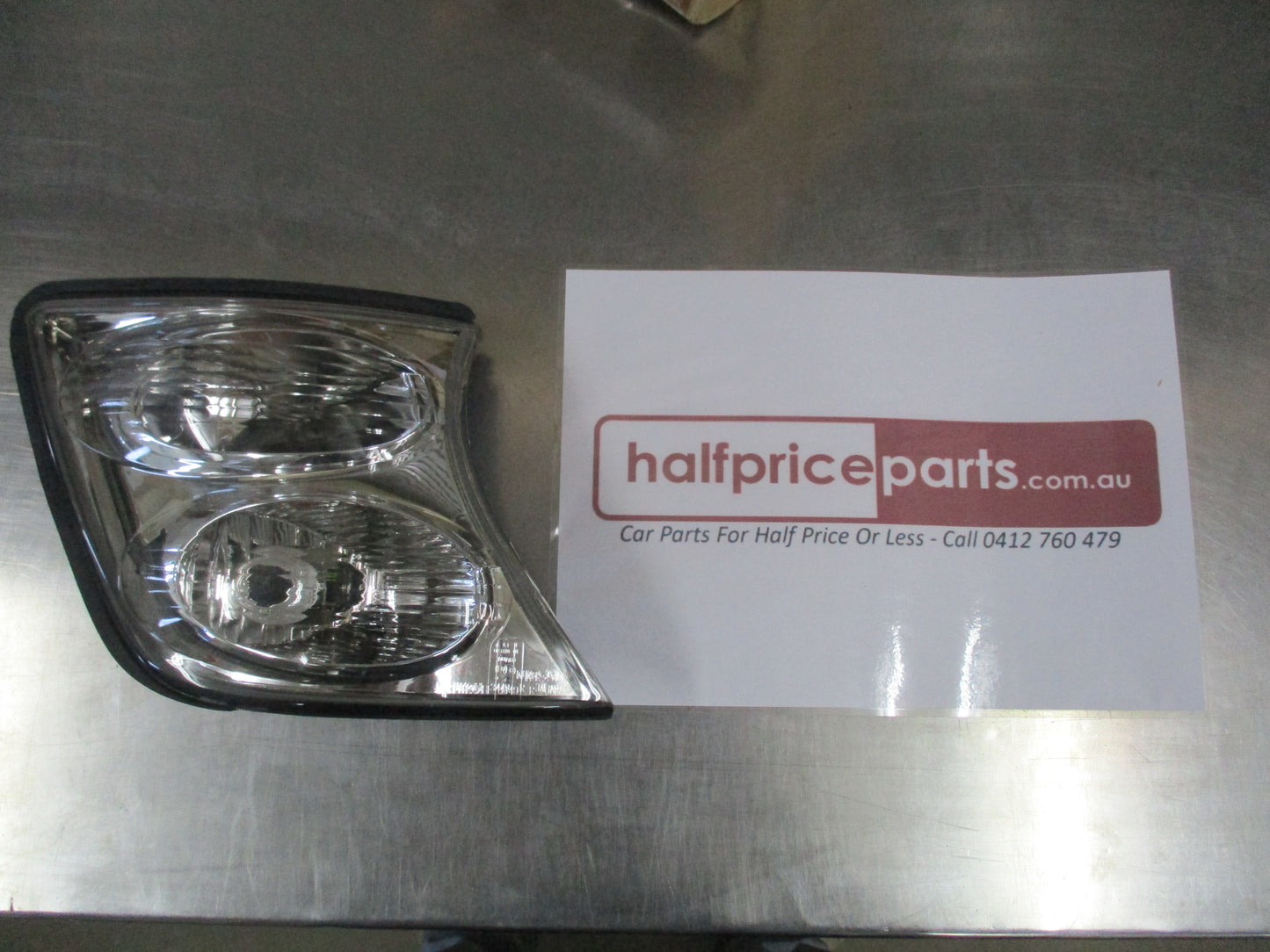Nissan Y61 Patrol Genuine Front Right (Drivers Side) Combo Light Lens New