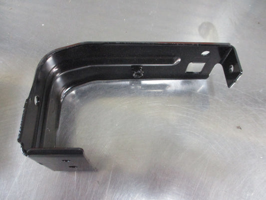 Nissan Dualis-Qashqai-Series II Genuine Right Hand Front Head Light Bracket New Part