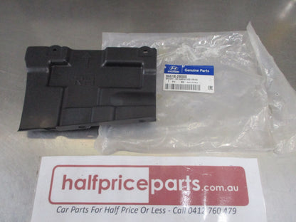 Hyundai Santa Fe Genuine Lower Right Hand Rear Bumper Bracket New Part