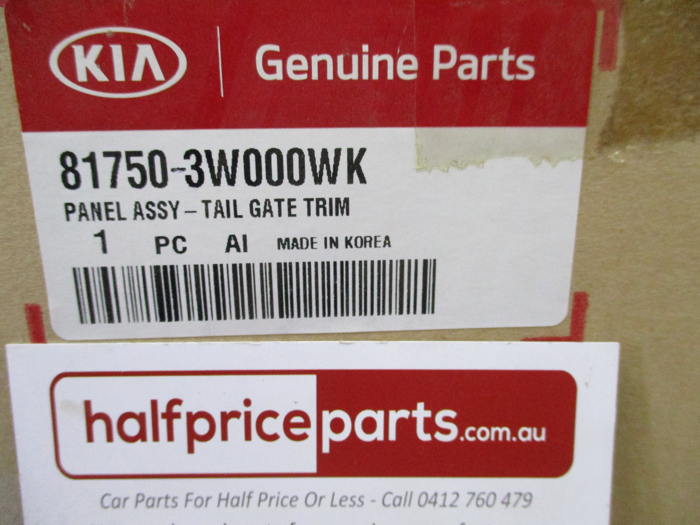 Kia Sportage Genuine Lower Rear Tail Gate Trim Panel New Part