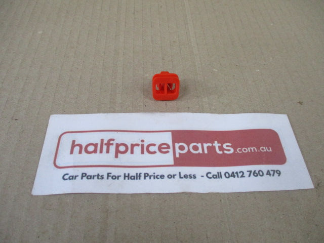 Ford FG Falcon Genuine Sill Mould Skirt Clip (Single) New Part