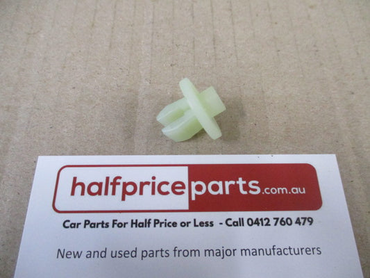 Ford Transit V363 Genuine Special Nut New Part