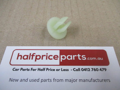 Ford Transit V363 Genuine Special Nut New Part