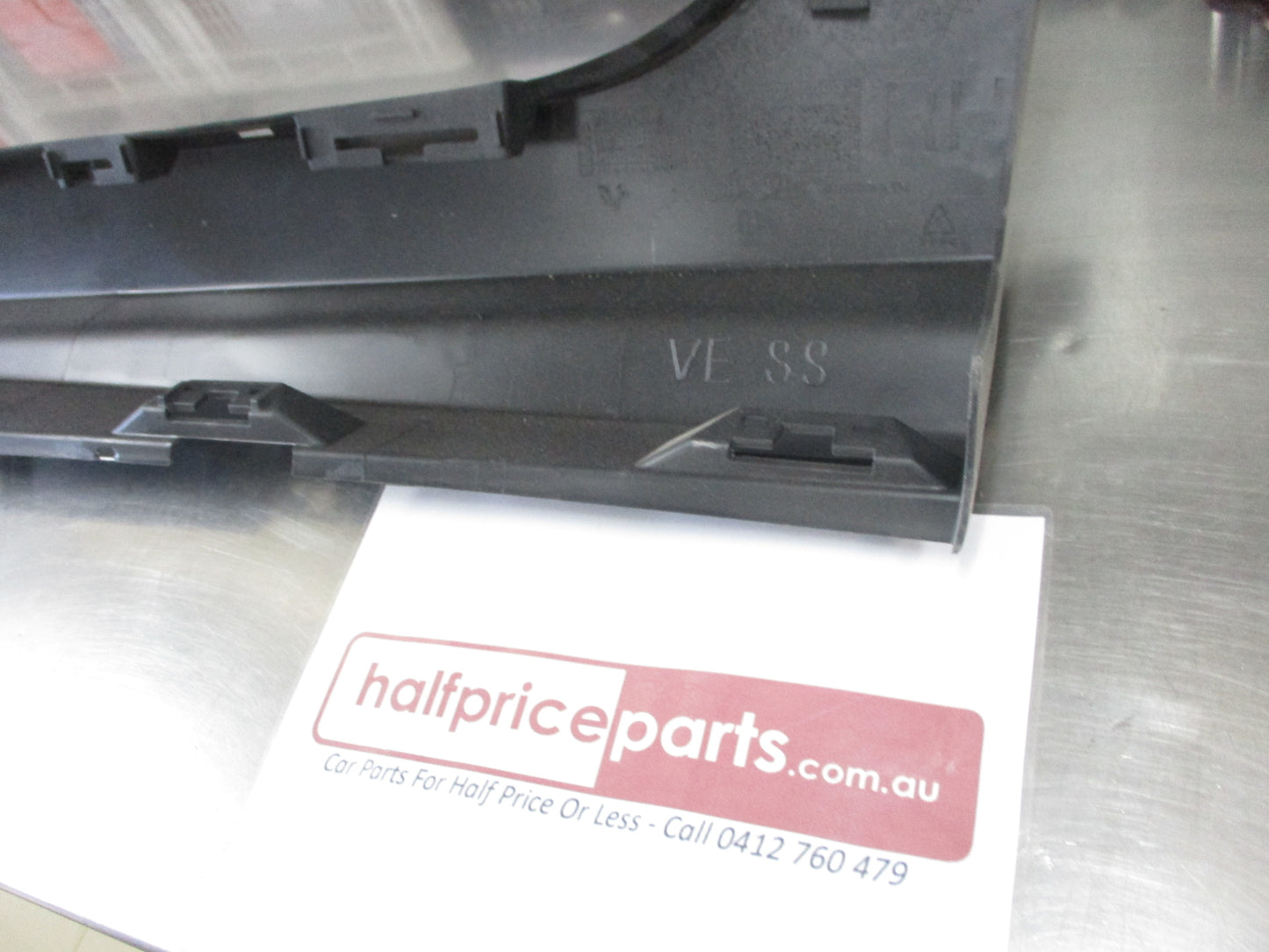 Holden VE Calais Genuine Right Hand Side Rocker Cover New Part
