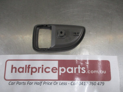 Hyundai Tucson Genuine Right Front Door Handle Bezel New Part