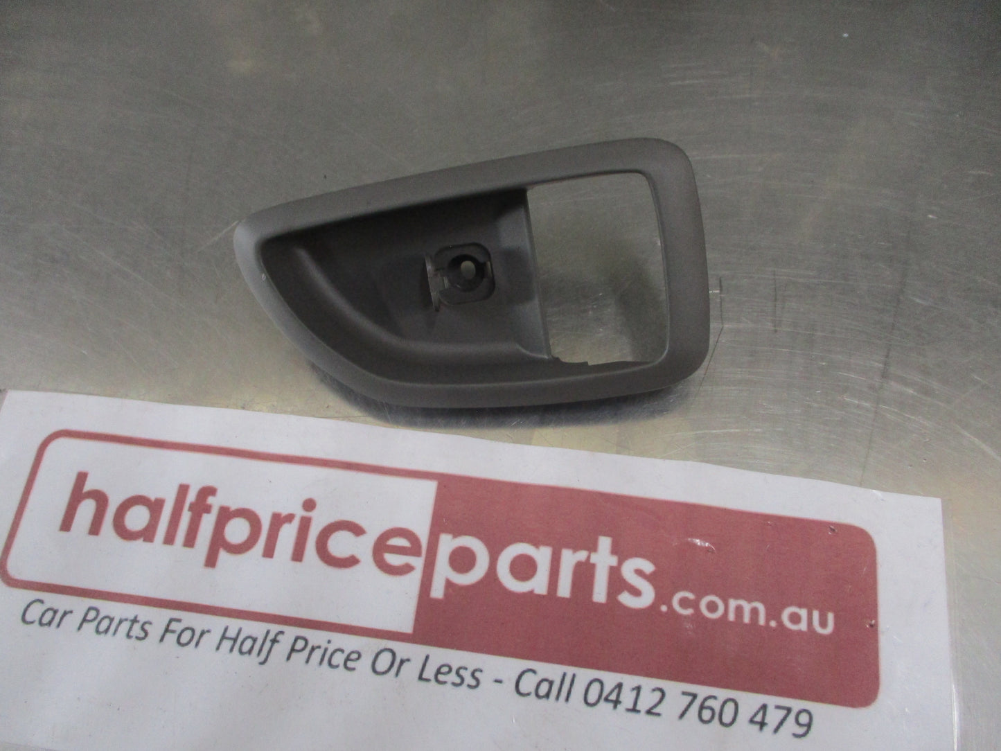 Hyundai Tucson Genuine Right Front Door Handle Bezel New Part