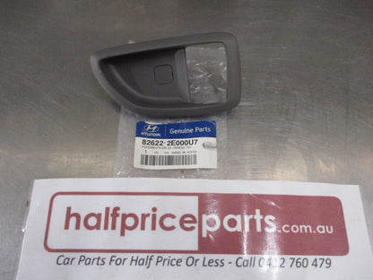Hyundai Tucson Genuine Right Front Door Handle Bezel New Part