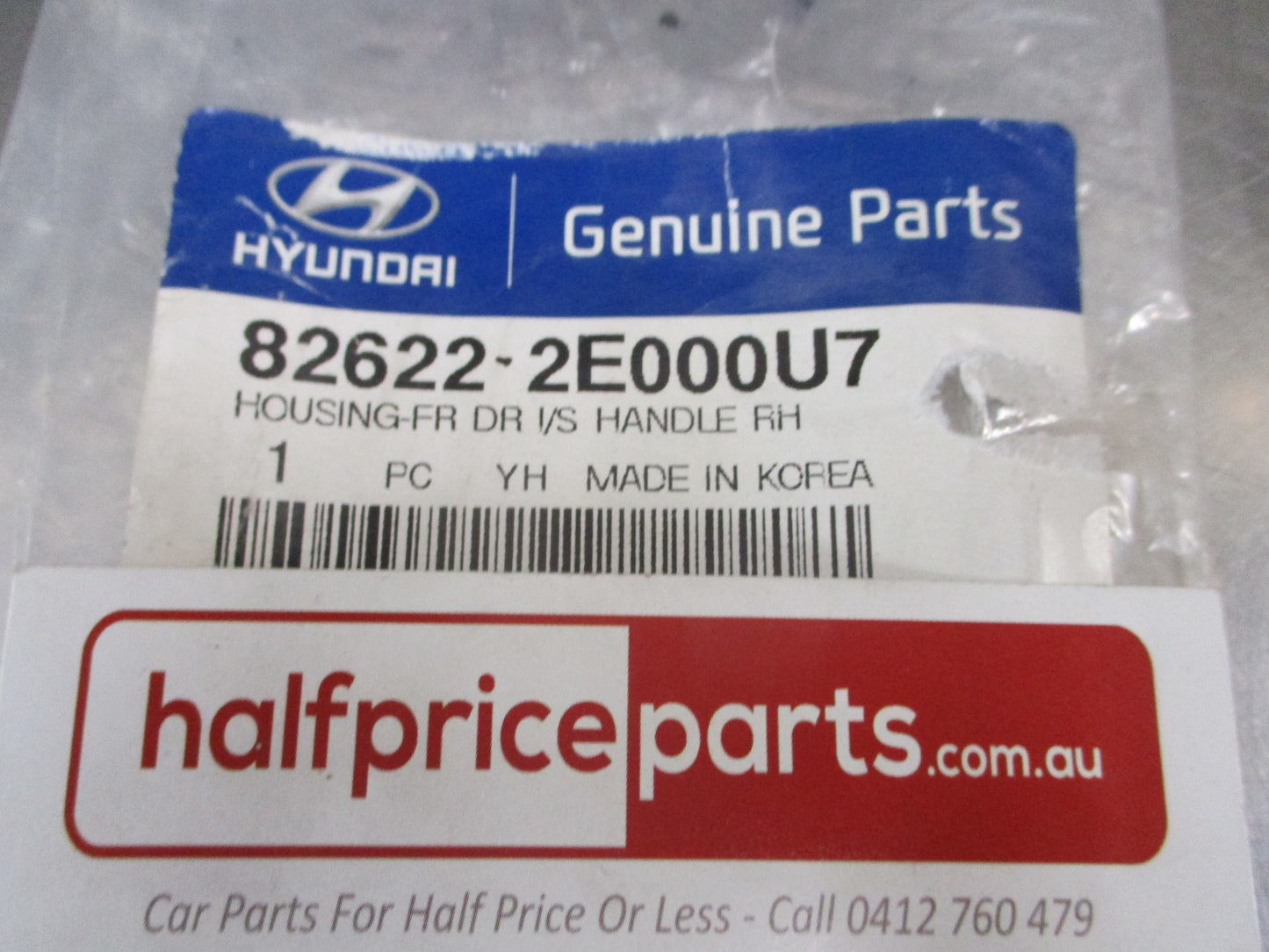 Hyundai Tucson Genuine Right Front Door Handle Bezel New Part