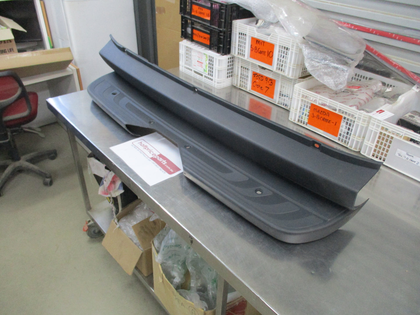 Mercedes Benz Sprinter Genuine Plastic Rear Step New